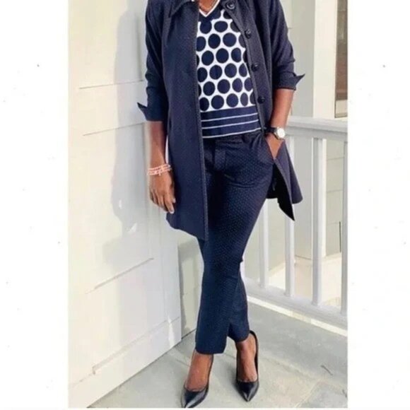 Cabi Carriage Ponte Navy Dot Print Ankle Pants Size 8✨50% Off Bundles 3+ - Picture 2 of 16